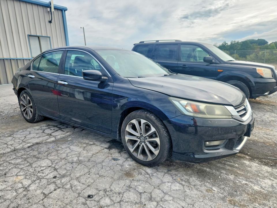 Photo 4 from auction – 2014 HONDA ACCORD with VIN 1HGCR2F54EA228443