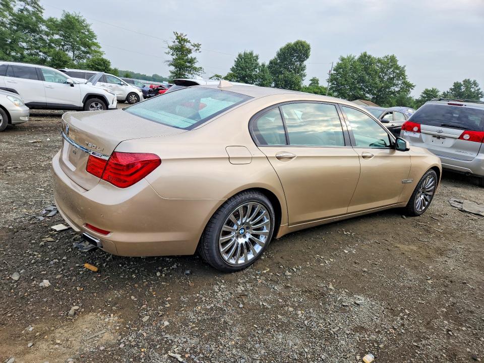 Photo 3 from auction – 2012 BMW 750 with VIN WBAKB8C54CDX20484