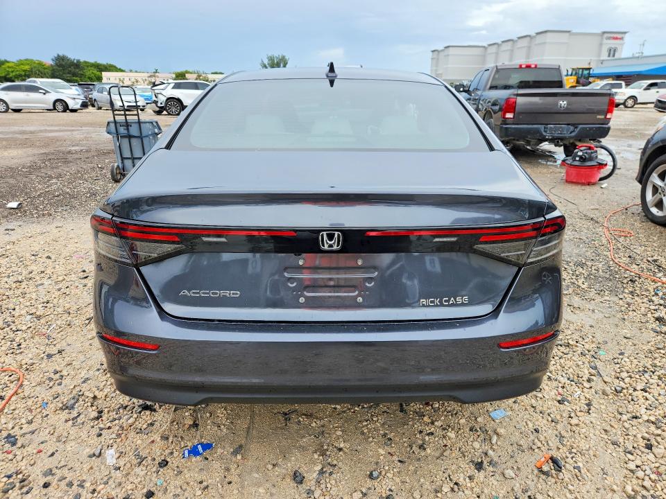 Снимка 6 от търг – 2024 HONDA ACCORD с VIN 1HGCY1F32RA061601