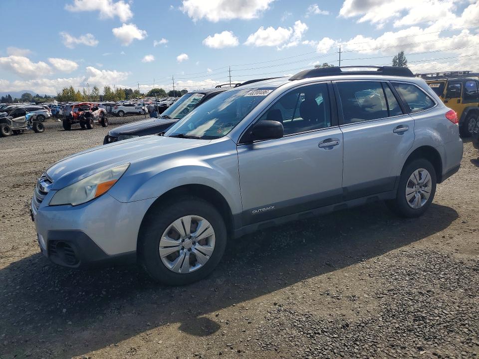 SUBARU OUTBACK 2014 مع رقم تعريف المركبة 4S4BRCAC1E1205560 - صورة من المزاد