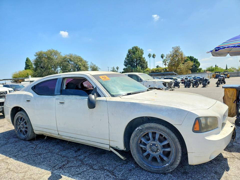 Photo 4 from auction – 2008 DODGE CHARGER with VIN 2B3KA43R78H326880
