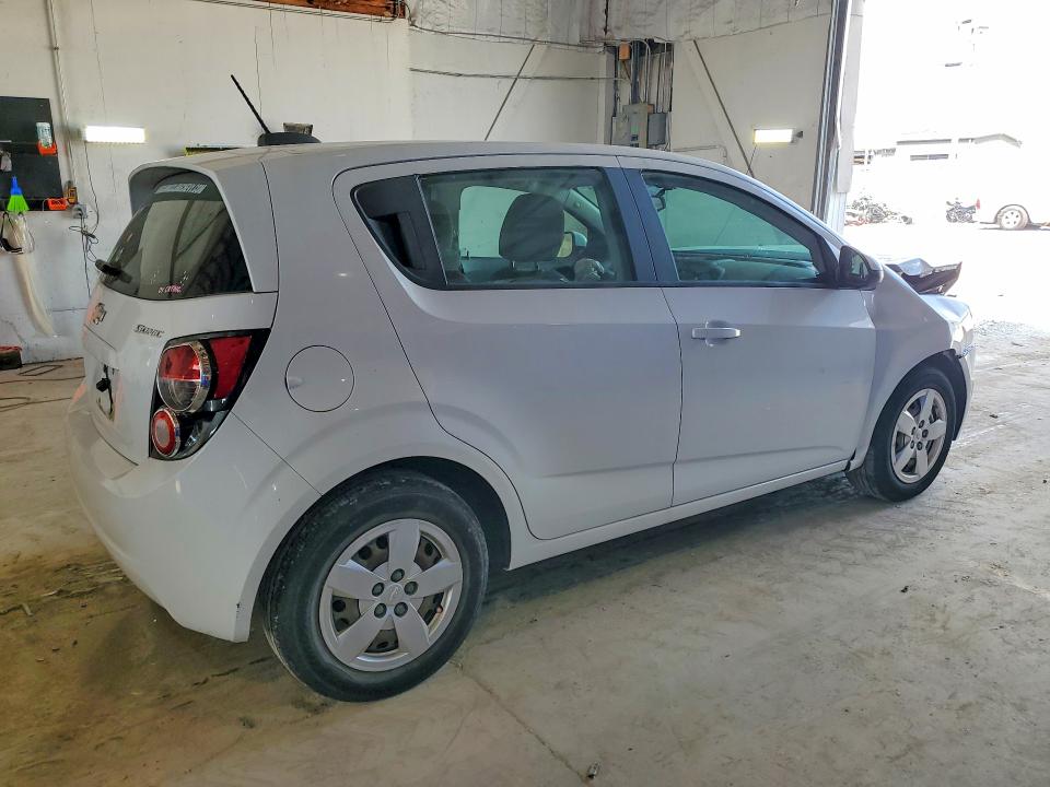 Photo 3 from auction – 2015 CHEVROLET SONIC with VIN 1G1JA6SH5F4147366