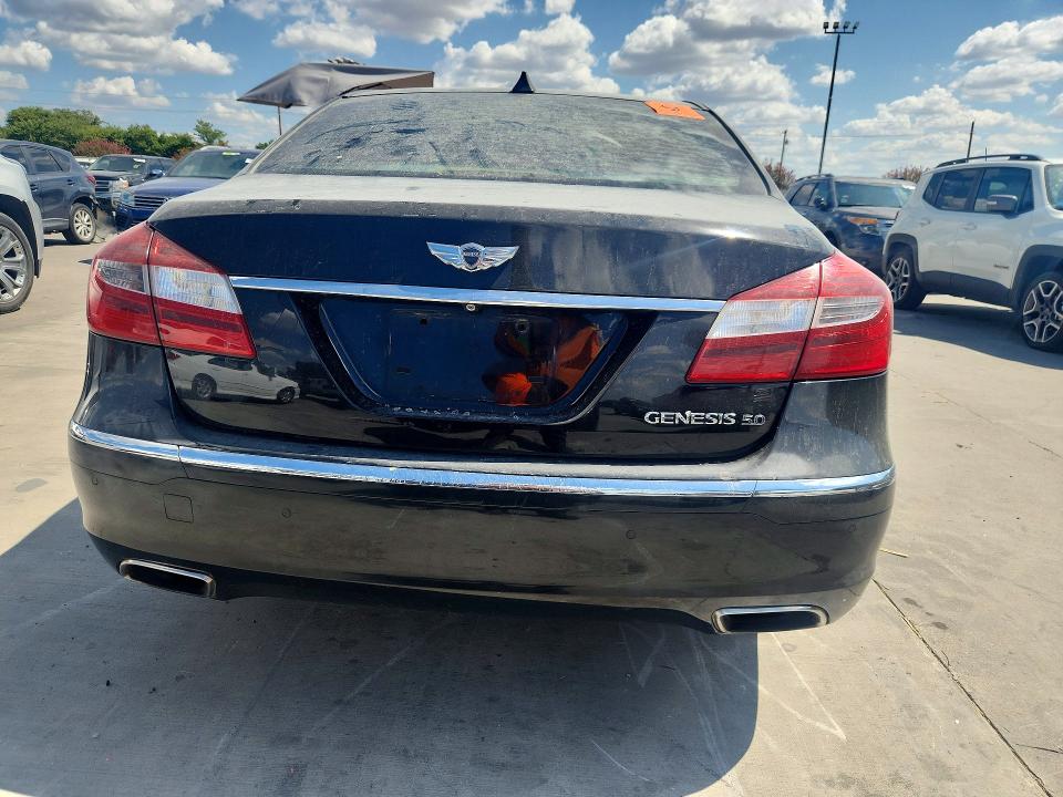 Photo 6 from auction – 2014 HYUNDAI GENESIS with VIN KMHGC4DD2EU262513