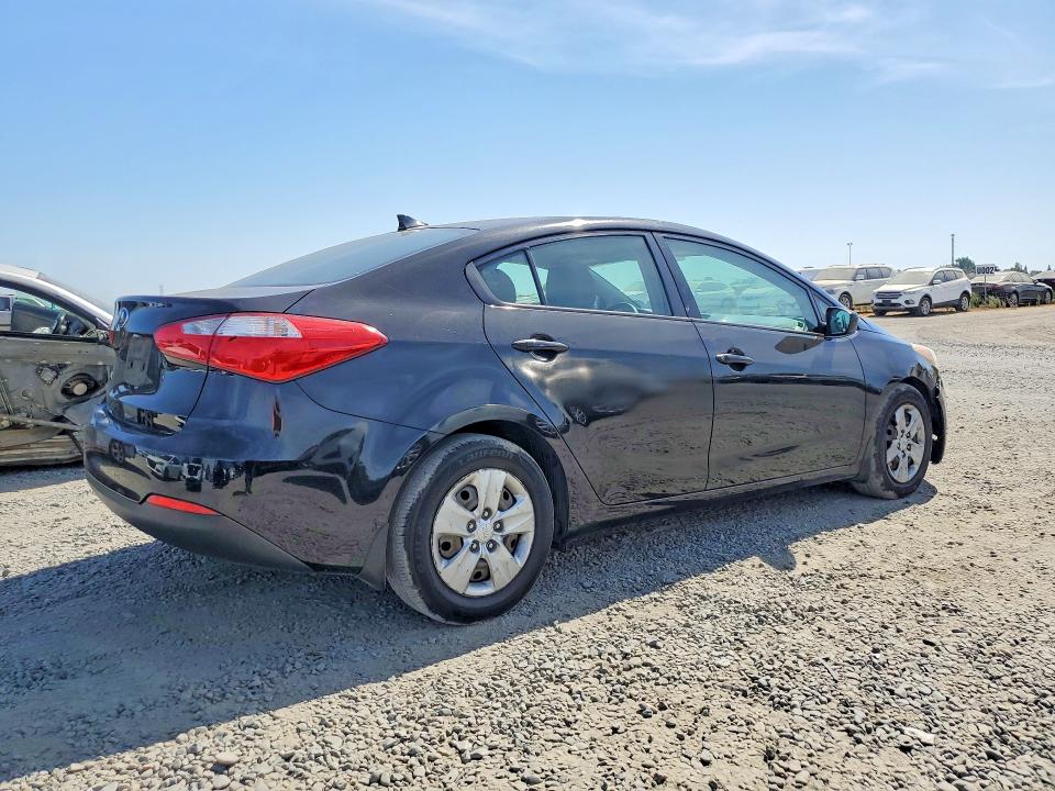 Photo 3 from auction – 2015 KIA FORTE with VIN KNAFK4A69F5421349