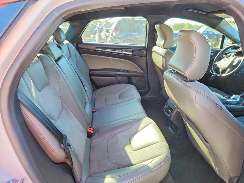 Photo 10 from auction – 2018 FORD FUSION with VIN 3FA6P0VP1JR107013