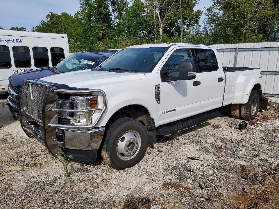 2019 FORD F350 CREW CAB - Търг №61861316