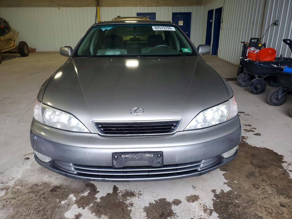 Photo 5 from auction – 1997 LEXUS ES with VIN JT8BF22G9V0055811