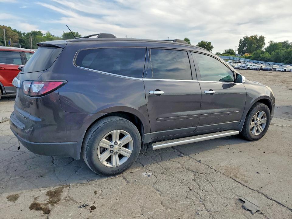 Photo 3 from auction – 2013 CHEVROLET TRAVERSE with VIN 1GNKRGKD4DJ165533