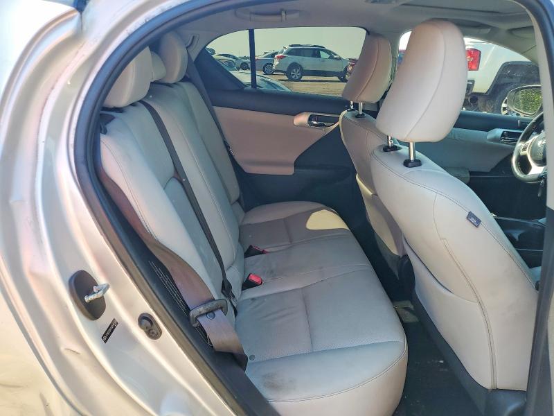 Photo 10 from auction – 2011 LEXUS CT with VIN JTHKD5BH1B2041305