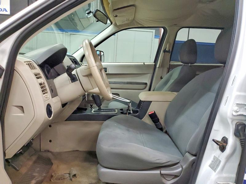 Photo 7 from auction – 2008 FORD ESCAPE with VIN 1FMCU92Z18KB15946