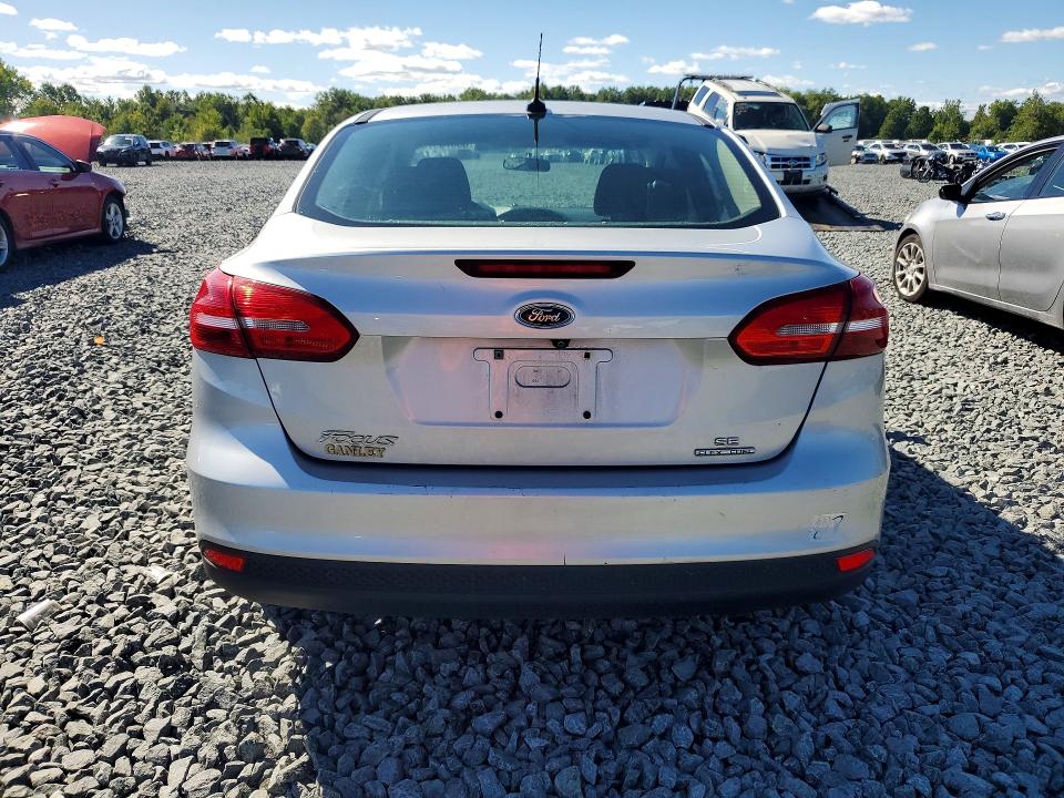 Foto 6 de la subasta – 2016 FORD FOCUS con VIN 1FADP3F20GL335913
