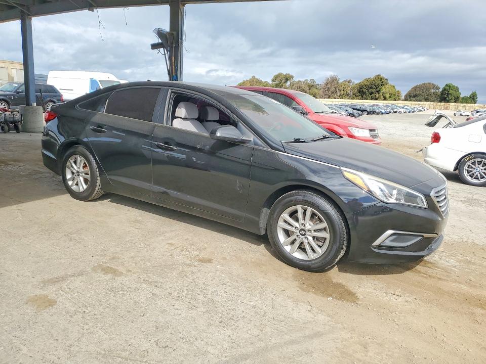 Photo 4 from auction – 2016 HYUNDAI SONATA with VIN 5NPE24AF3GH372990
