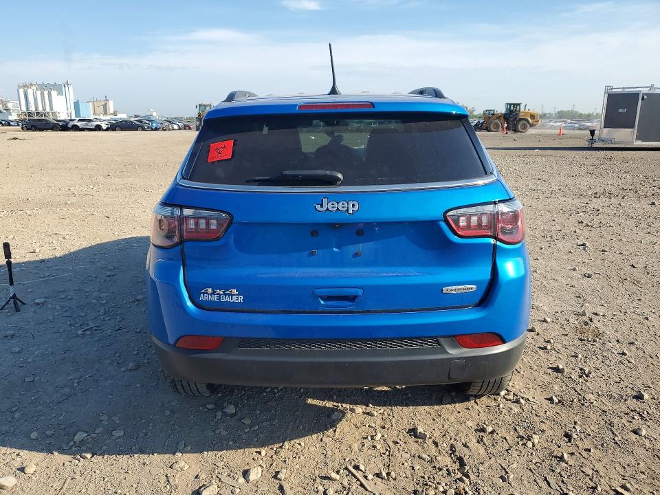Foto 6 de la subasta – 2022 JEEP COMPASS con VIN 3C4NJDBB9NT216948