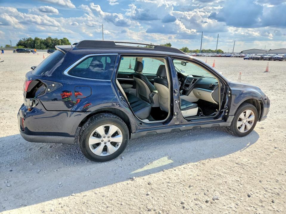 Photo 3 from auction – 2012 SUBARU OUTBACK with VIN 4S4BRCAC9C3229011