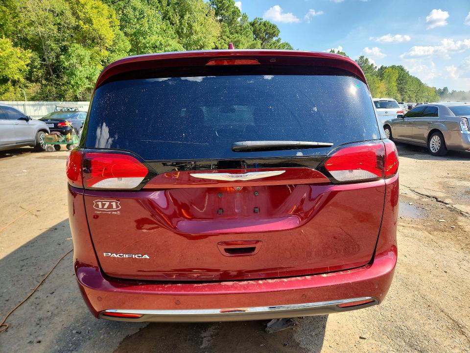 Photo 6 from auction – 2017 CHRYSLER PACIFICA with VIN 2C4RC1BG4HR552231