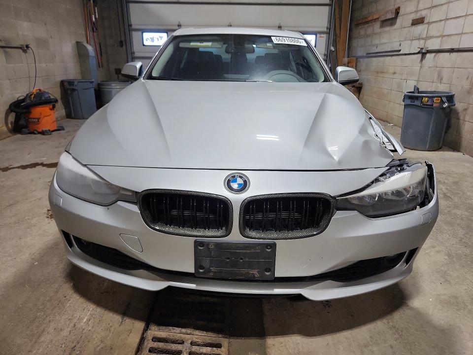 Photo 5 from auction – 2014 BMW 328 with VIN WBA3B3G54ENR81547