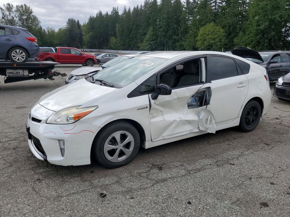 TOYOTA PRIUS 2015 с VIN JTDKN3DU2F1866200 - Снимка от търг