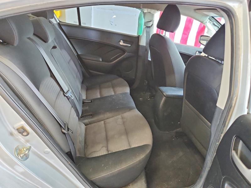 Photo 10 from auction – 2018 KIA FORTE with VIN 3KPFL4A7XJE258099