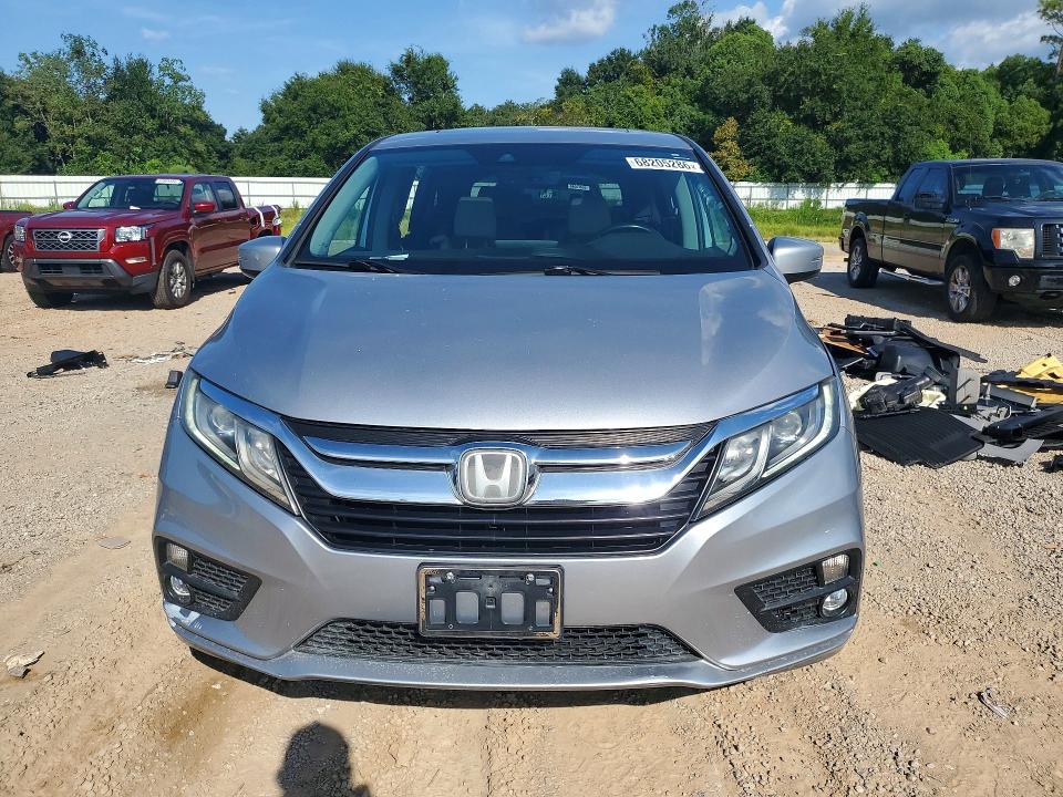 Photo 5 from auction – 2018 HONDA ODYSSEY with VIN 5FNRL6H72JB045558