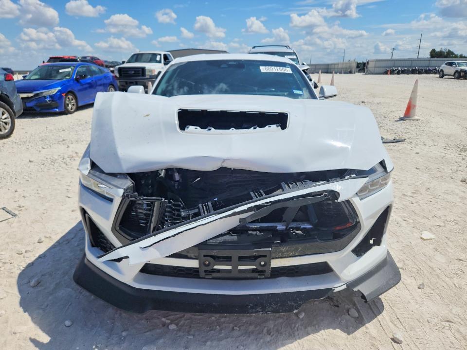 Photo 5 from auction – 2024 FORD MUSTANG with VIN 1FA6P8CF1R5402491