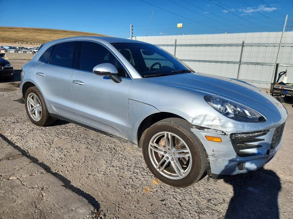Фото 4 с аукциона – 2015 PORSCHE MACAN с VIN WP1AB2A55FLB44508
