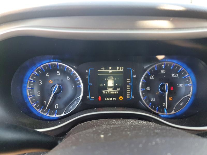 Photo 9 from auction – 2018 CHRYSLER PACIFICA with VIN 2C4RC1AGXJR103806