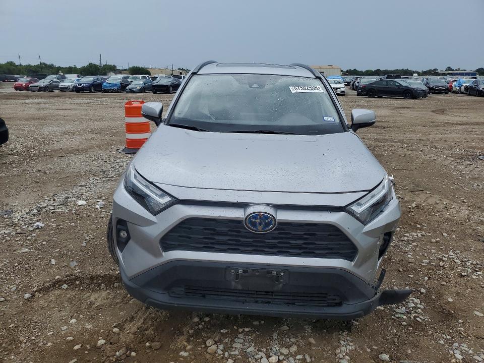 Снимка 5 от търг – 2024 TOYOTA RAV4 с VIN 4T3B6RFV4RU152371