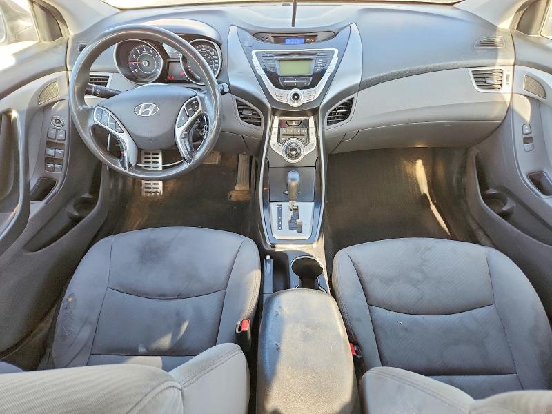 Photo 8 from auction – 2012 HYUNDAI ELANTRA with VIN 5NPDH4AE5CH071830