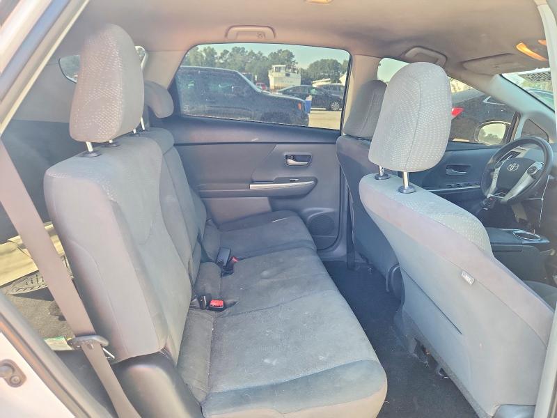 Photo 11 from auction – 2013 TOYOTA PRIUS V with VIN JTDZN3EU9D3274842