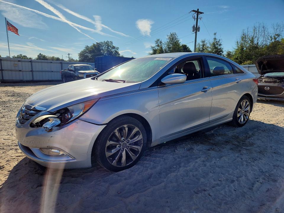 Снимка 1 от търг – 2011 HYUNDAI SONATA с VIN 5NPEC4AC9BH112623