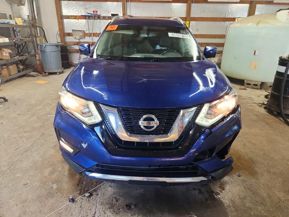 Photo 5 from auction – 2017 NISSAN ROGUE with VIN 5N1AT2MT4HC770221