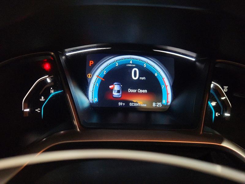Photo 9 from auction – 2018 HONDA CIVIC with VIN 19XFC1F37JE201766