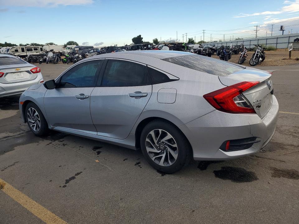 Photo 2 from auction – 2016 HONDA CIVIC with VIN 2HGFC2F76GH561182