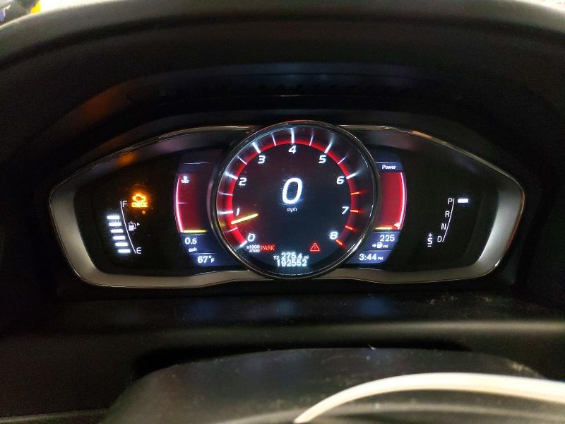 صورة رقم 9 من المزاد - 2015 VOLVO XC60 مع VIN YV4902RK4F2674721