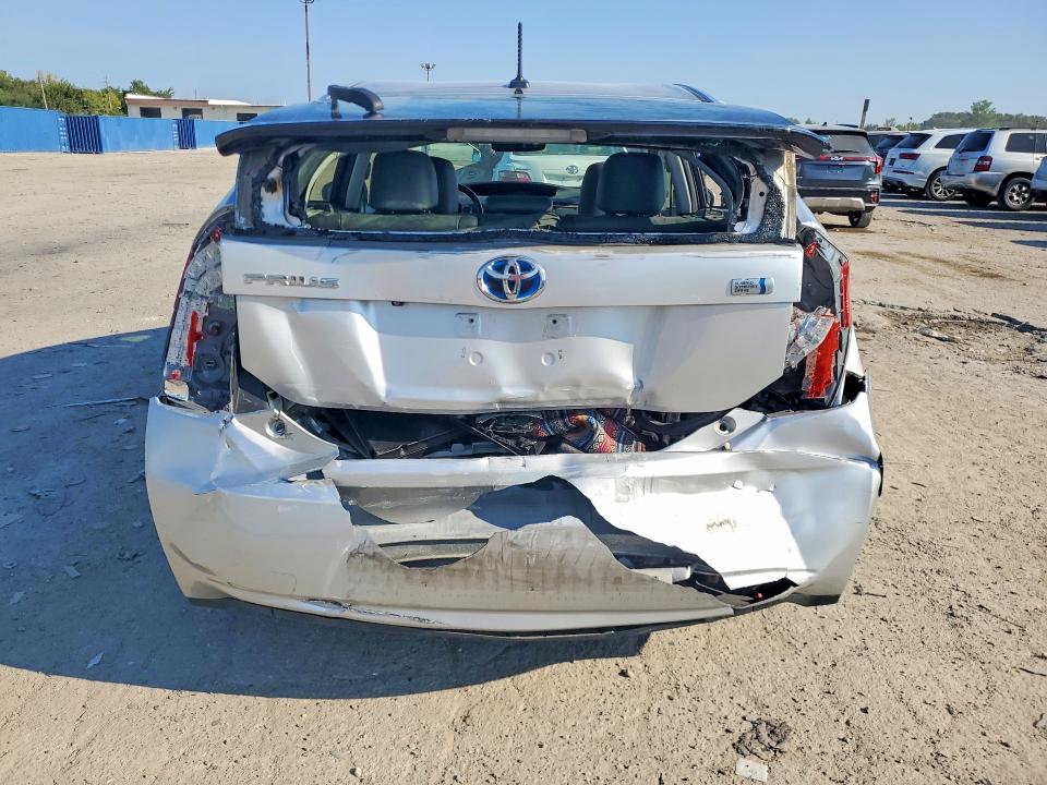 Photo 6 from auction – 2012 TOYOTA PRIUS with VIN JTDKN3DU8C5397554