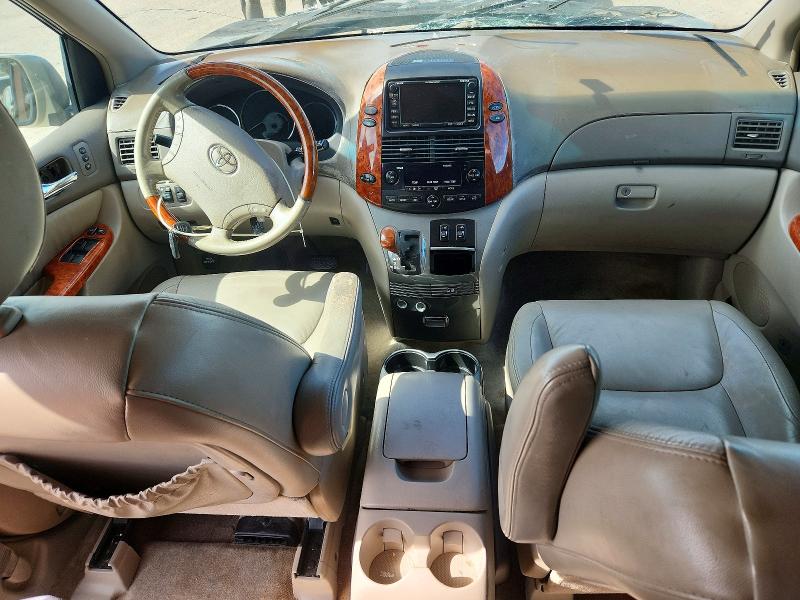 Photo 8 from auction – 2010 TOYOTA SIENNA with VIN 5TDYK4CC2AS313933