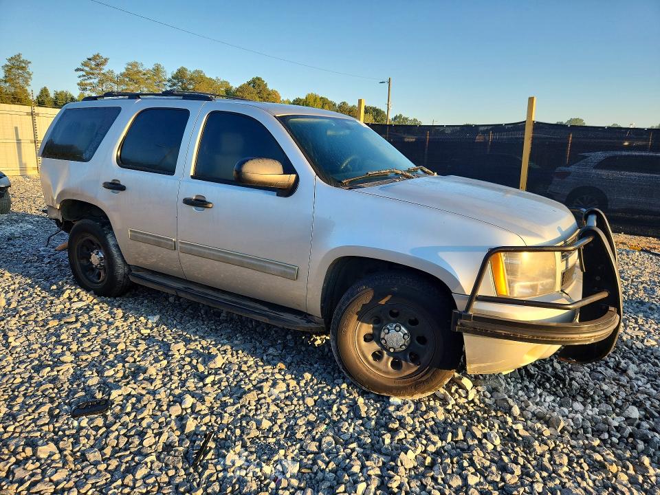 Снимка 4 от търг – 2011 CHEVROLET TAHOE с VIN 1GNLC2E02BR324419