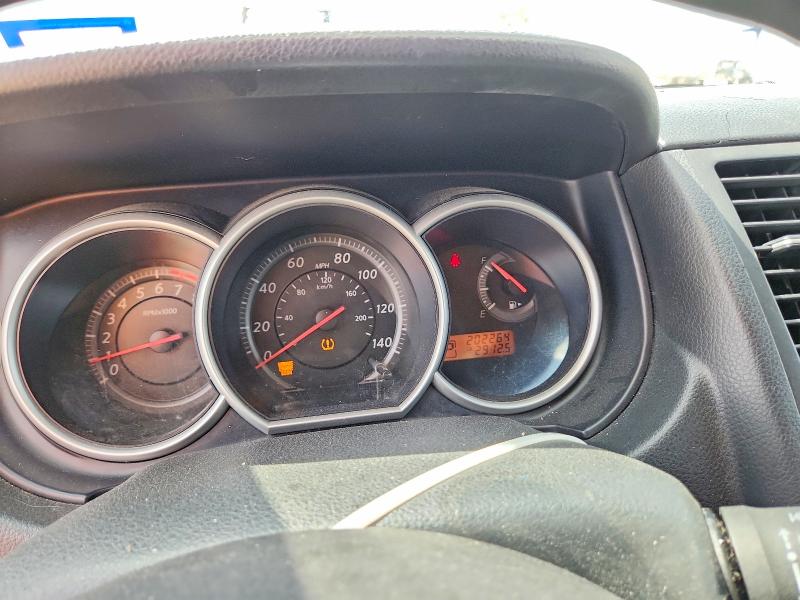 Снимка 9 от търг – 2010 NISSAN VERSA с VIN 3N1BC1AP4AL418909