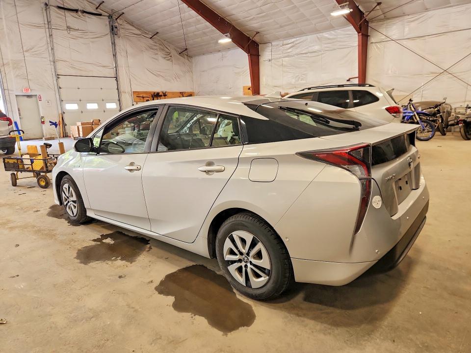 Photo 2 from auction – 2018 TOYOTA PRIUS with VIN JTDKBRFU1J3083049