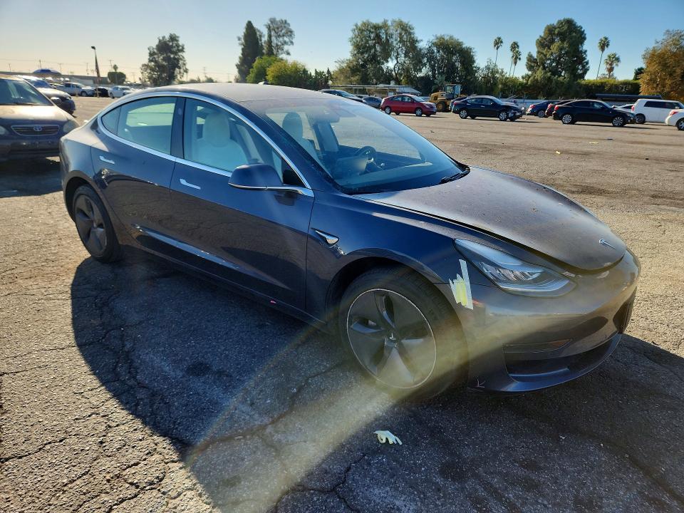 Photo 4 from auction – 2020 TESLA MODEL 3 with VIN 5YJ3E1EA2LF738118