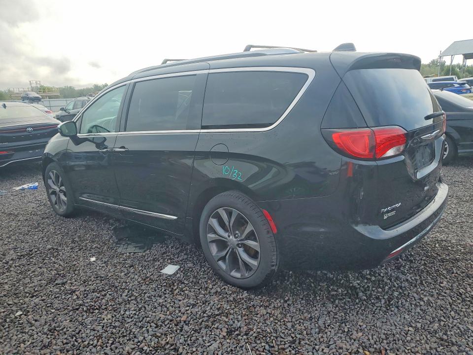 Photo 2 from auction – 2017 CHRYSLER PACIFICA with VIN 2C4RC1GG1HR550915