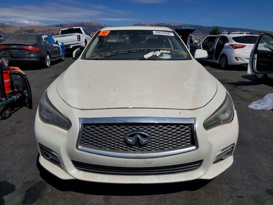 Photo 5 from auction – 2017 INFINITI Q50 with VIN JN1EV7AP5HM742963