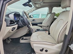 Foto 7 de la subasta – 2018 CHRYSLER PACIFICA con VIN 2C4RC1N79JR118260