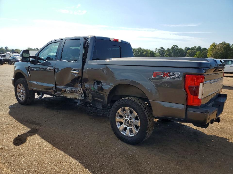 Photo 2 from auction – 2017 FORD F250 with VIN 1FT7W2BT8HEF10305