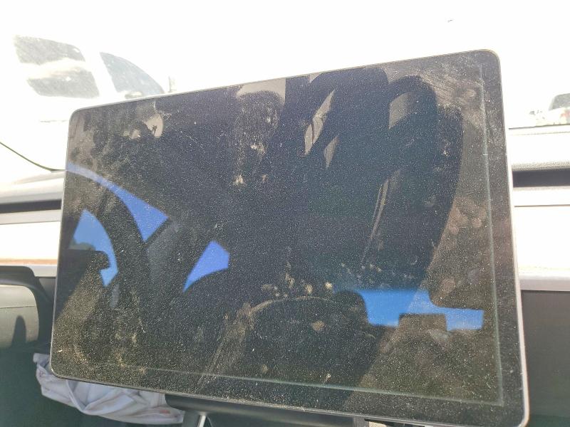 Photo 9 from auction – 2018 TESLA MODEL 3 with VIN 5YJ3E1EA7JF160952