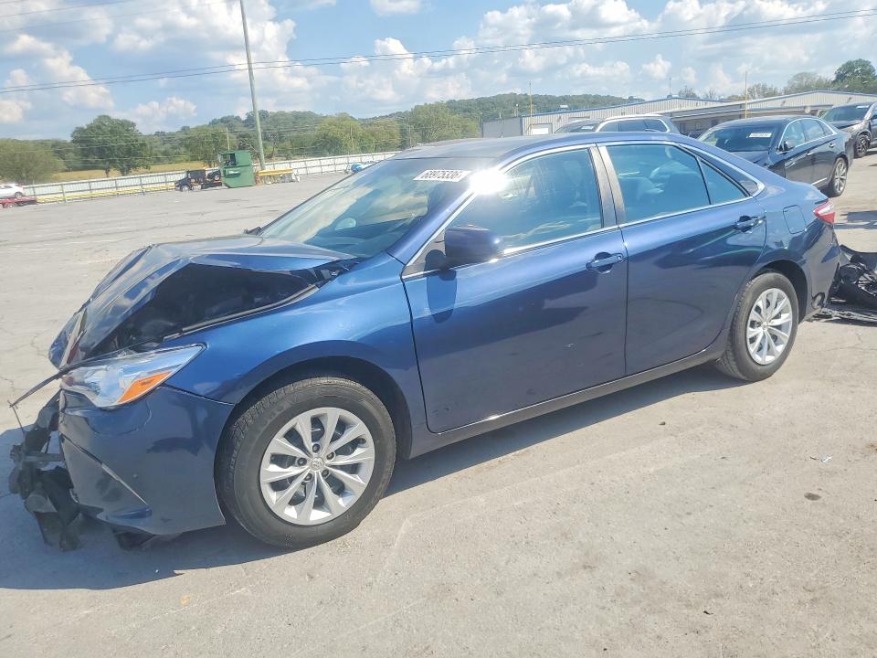 TOYOTA CAMRY 2017 مع رقم تعريف المركبة 4T1BF1FK8HU811017 - صورة من المزاد