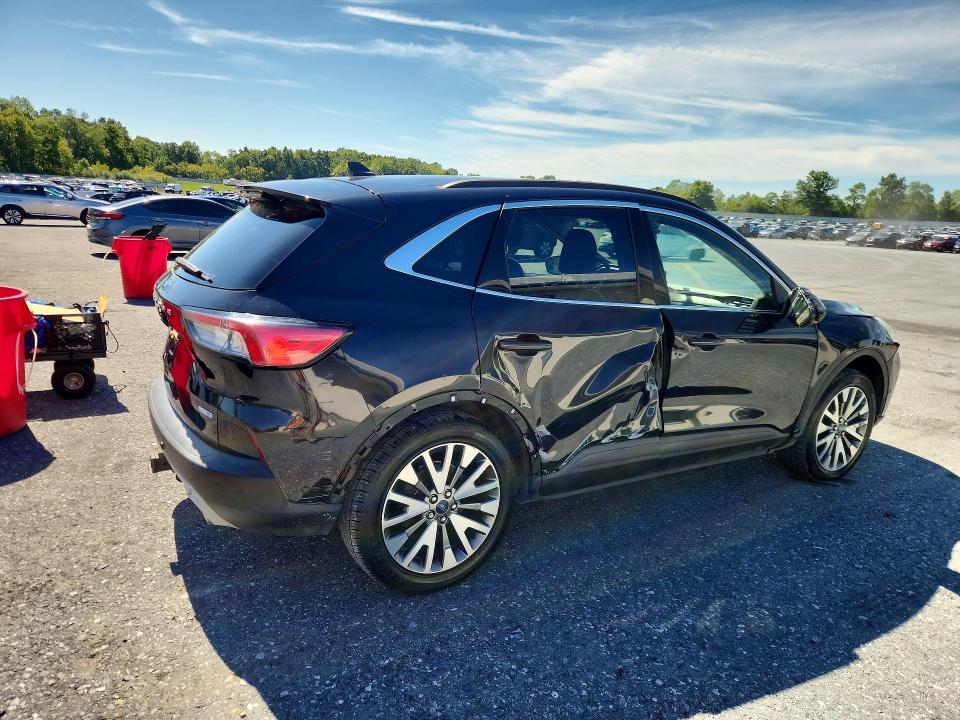 Photo 3 from auction – 2020 FORD ESCAPE with VIN 1FMCU9J97LUB15691