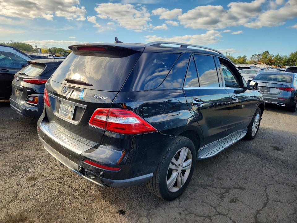 Photo 3 from auction – 2013 MERCEDES-BENZ ML with VIN 4JGDA5HB4DA207195