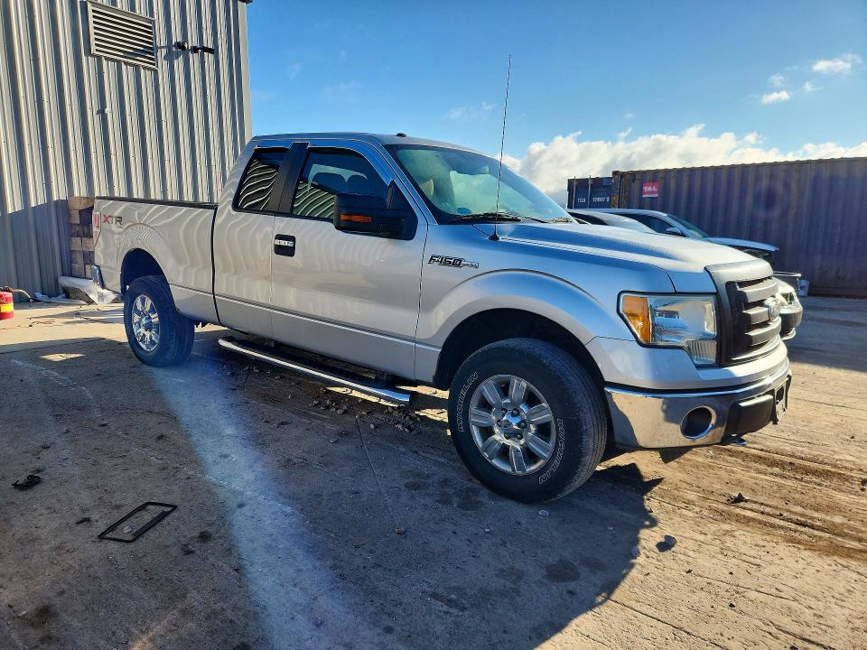 Foto 4 de la subasta – 2010 FORD F150 con VIN 1FTEX1E87AFC98700