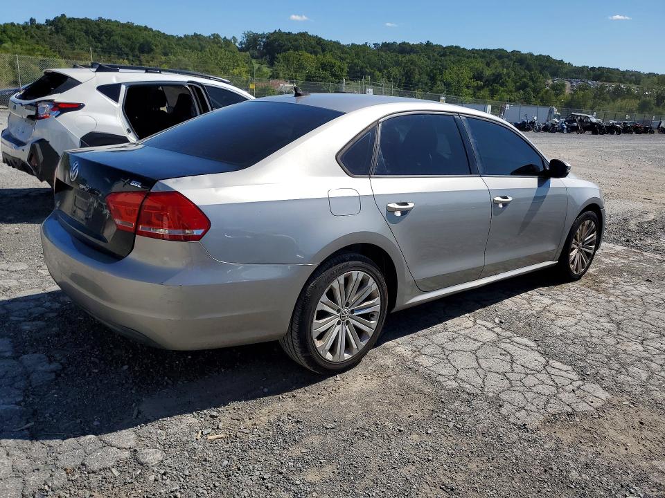 Photo 3 from auction – 2014 VOLKSWAGEN PASSAT with VIN 1VWAP7A34EC024998